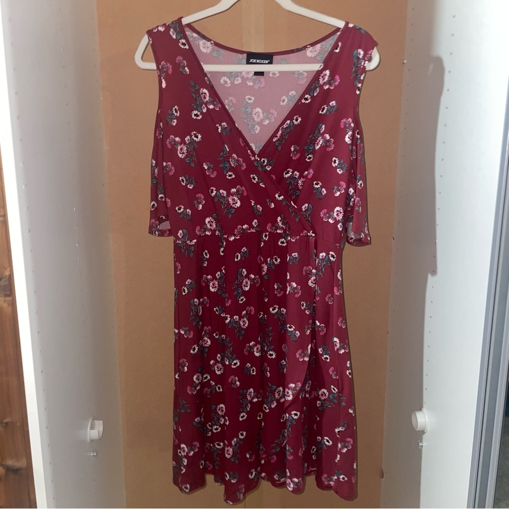 Joe Boxer Burgundy Floral Cold Shoulder Dress